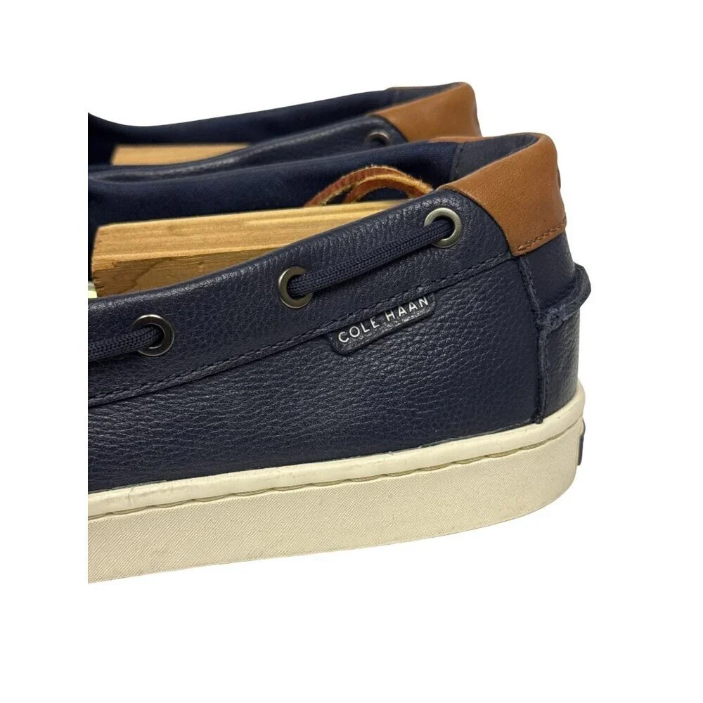 Cole Haan features fixed